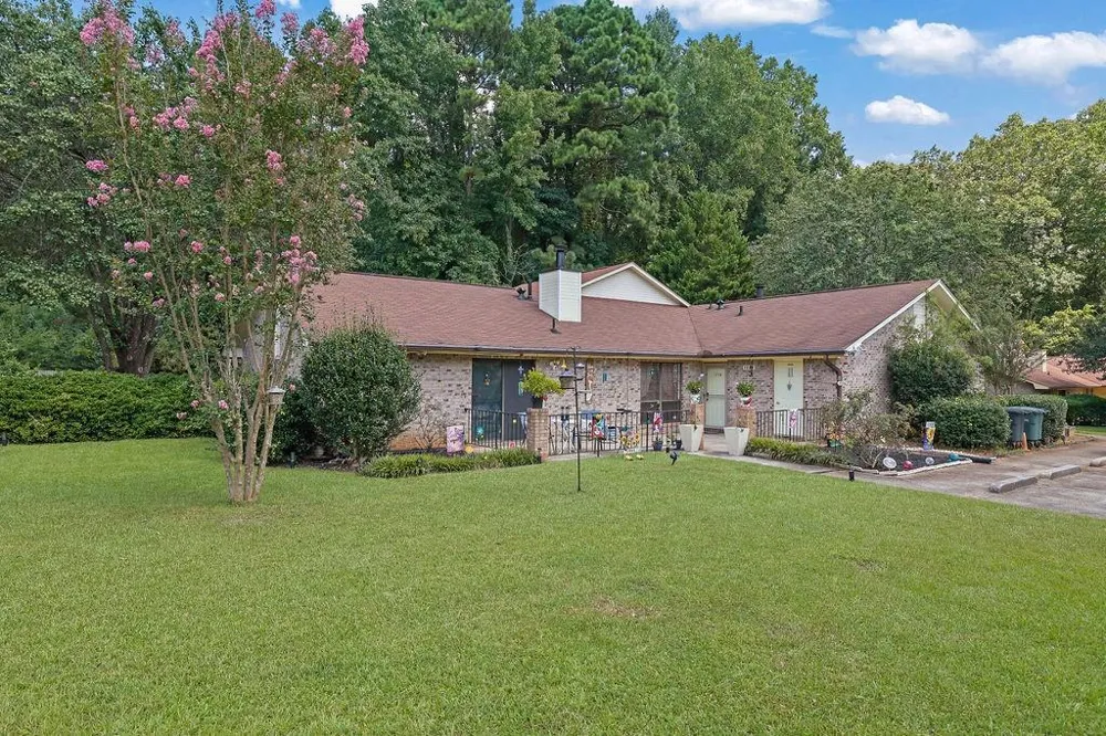 1238 Shannon Way SW Marietta, GA 30008