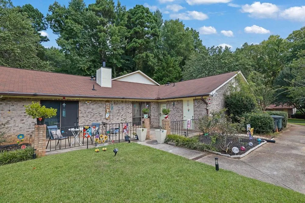 1238 Shannon Way SW Marietta, GA 30008