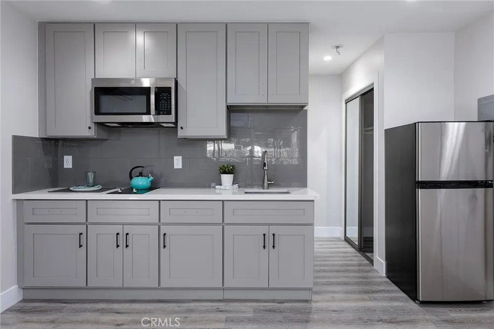 783 E Grand Pomona, CA 91766