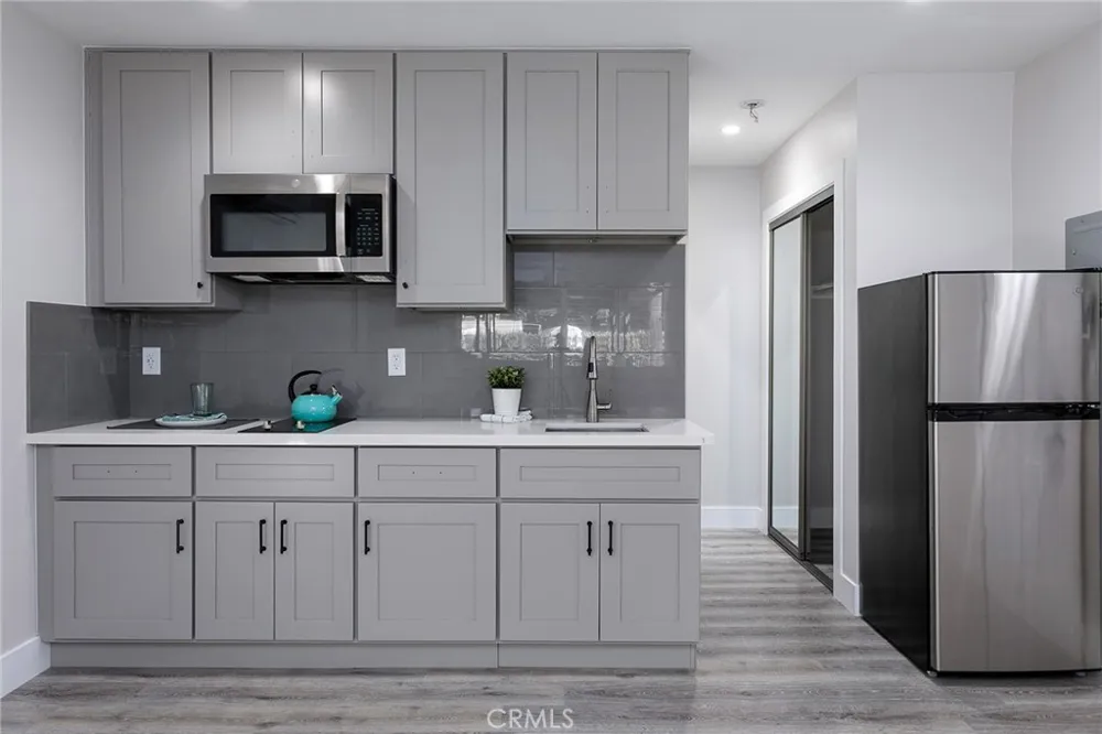 783 E Grand Pomona, CA 91766