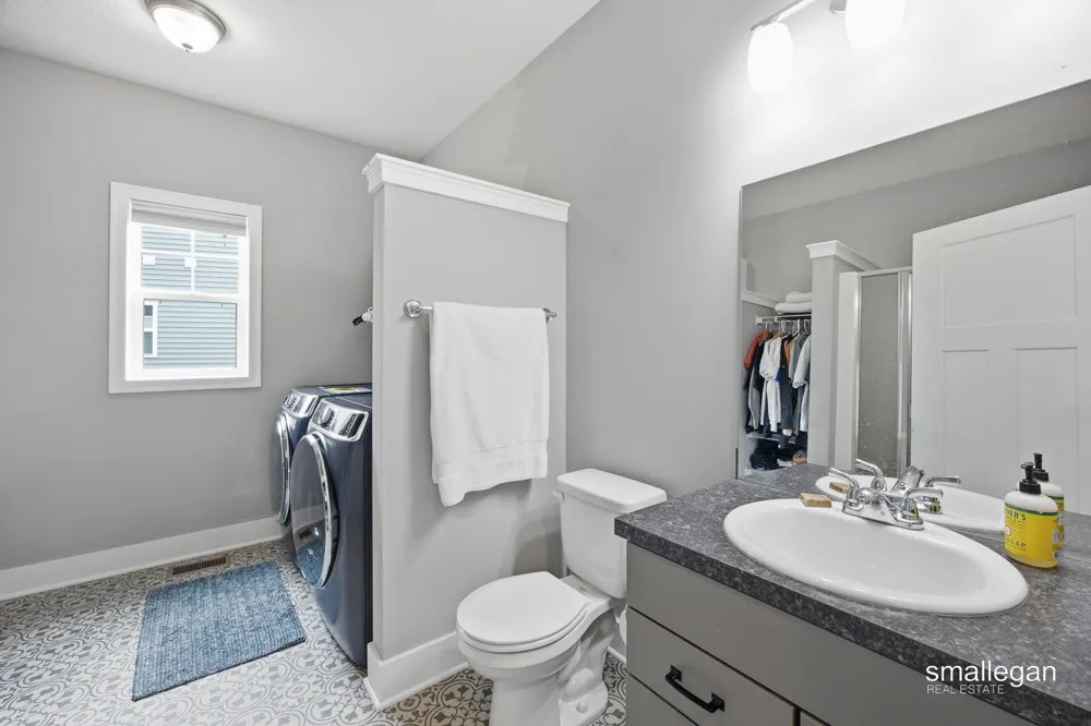 3173 Braeburn Drive #17 Jenison, MI 49428