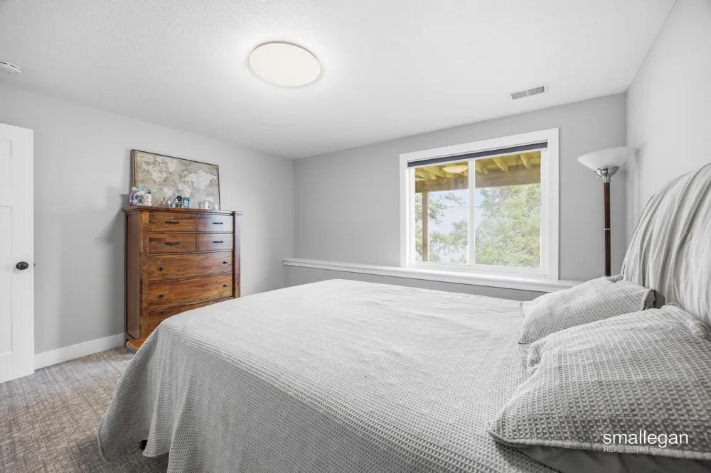 3173 Braeburn Drive #17 Jenison, MI 49428