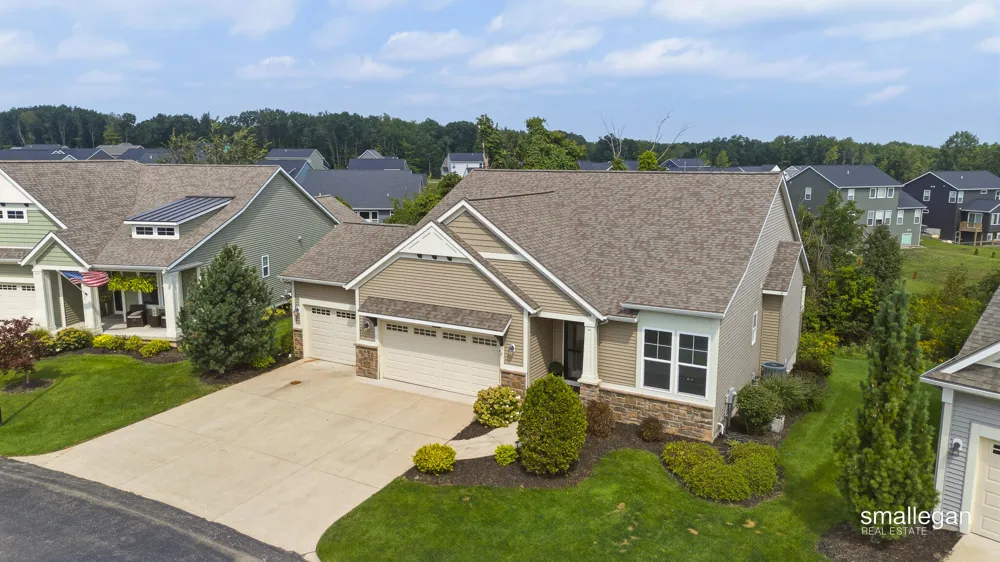 3173 Braeburn Drive #17 Jenison, MI 49428