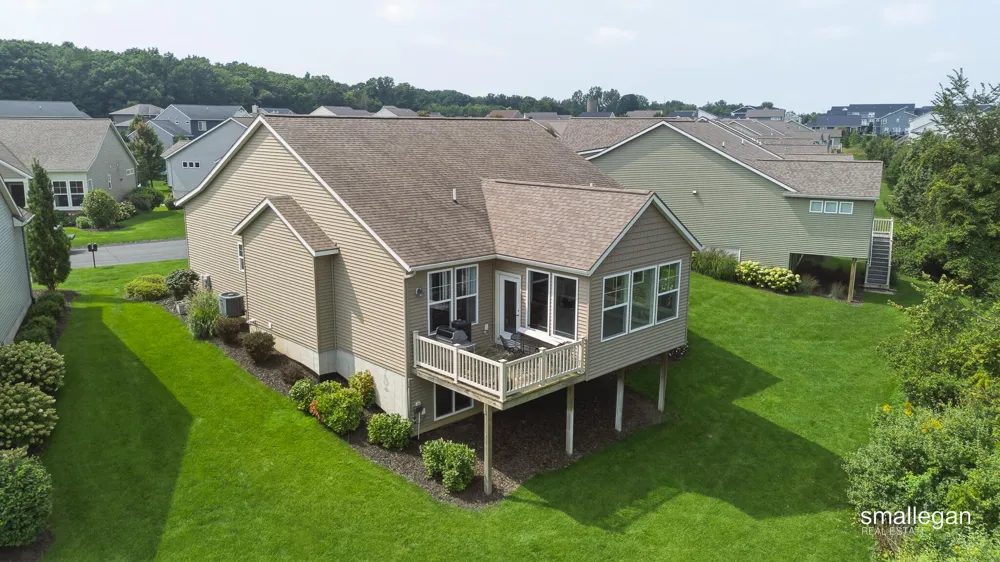 3173 Braeburn Drive #17 Jenison, MI 49428