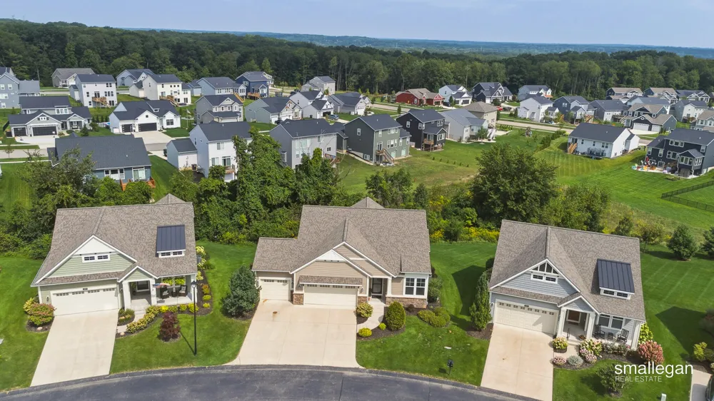 3173 Braeburn Drive #17 Jenison, MI 49428