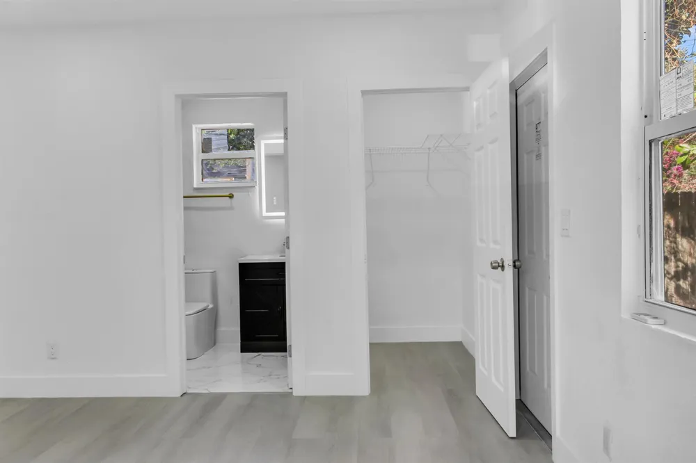 915 SW 3RD STREET Boynton Beach, FL 33435