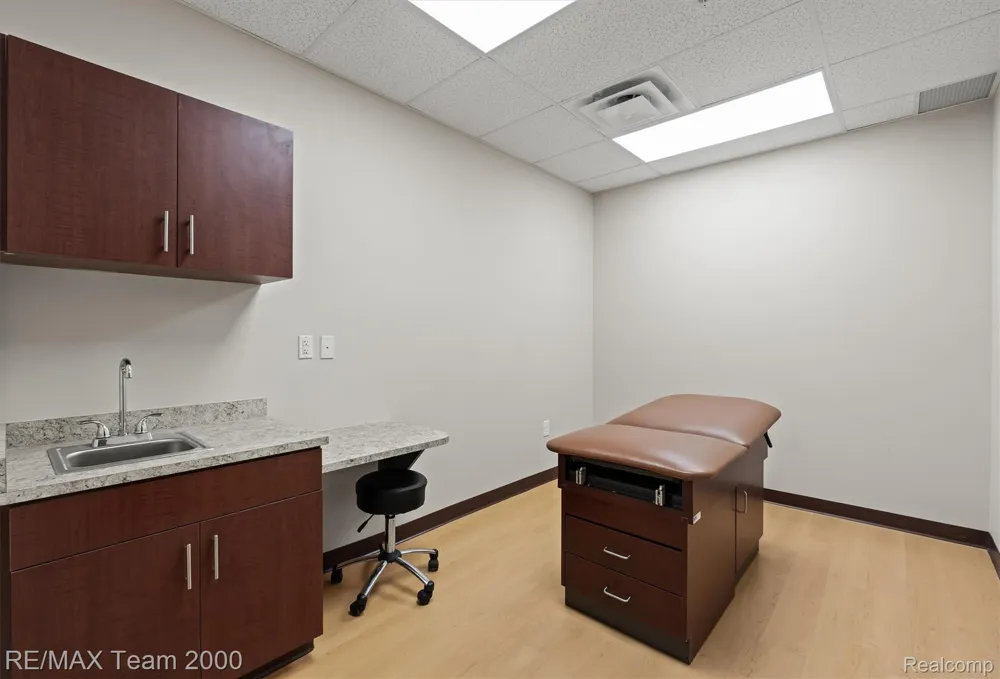 13530 Michigan Avenue #244 Dearborn City, MI 48126