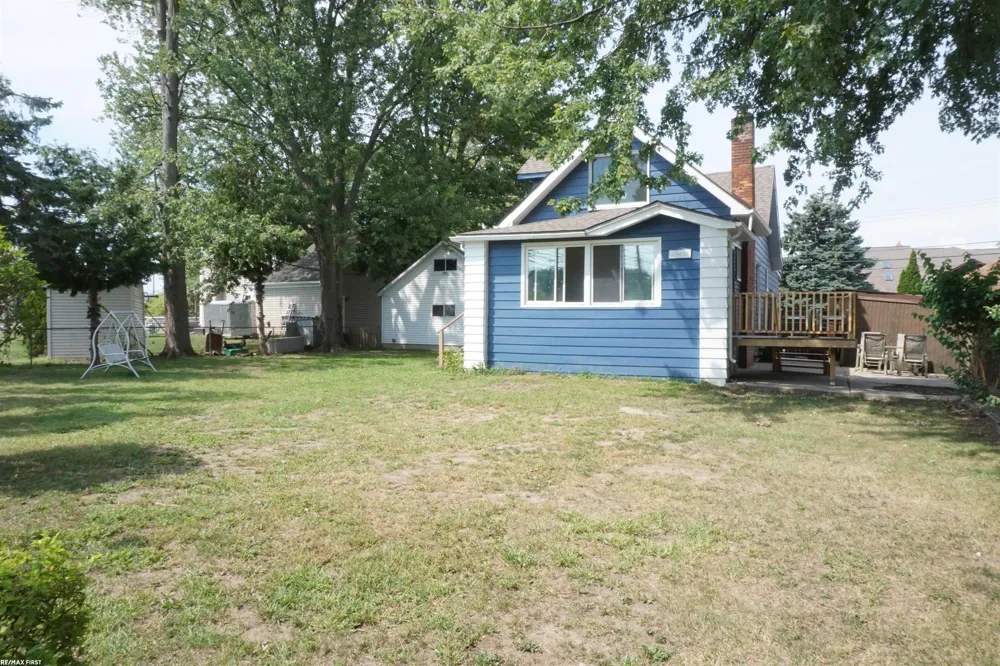 29455 S River Road Harrison Charter Township, MI 48045
