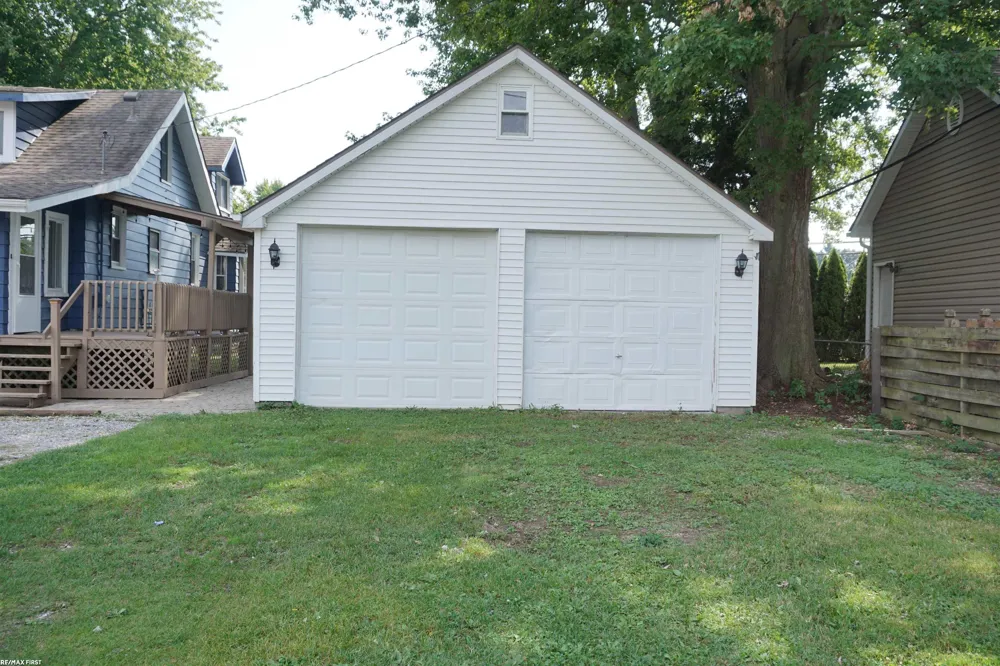 29455 S River Road Harrison Charter Township, MI 48045