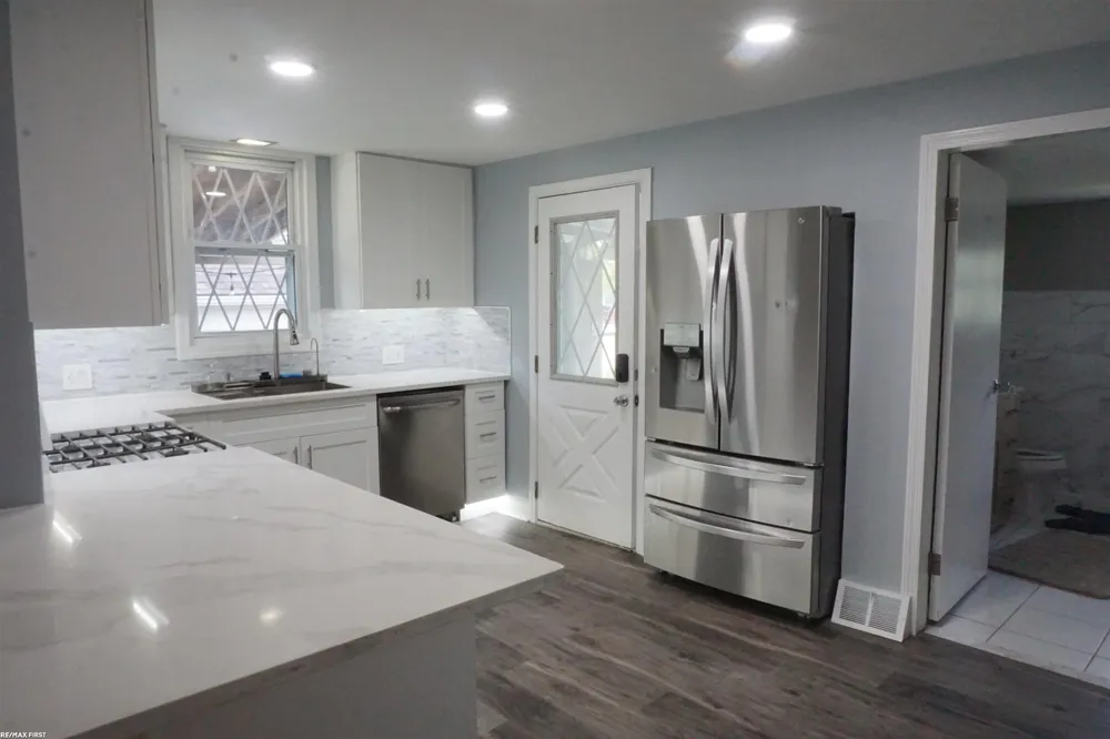 29455 S River Road Harrison Charter Township, MI 48045