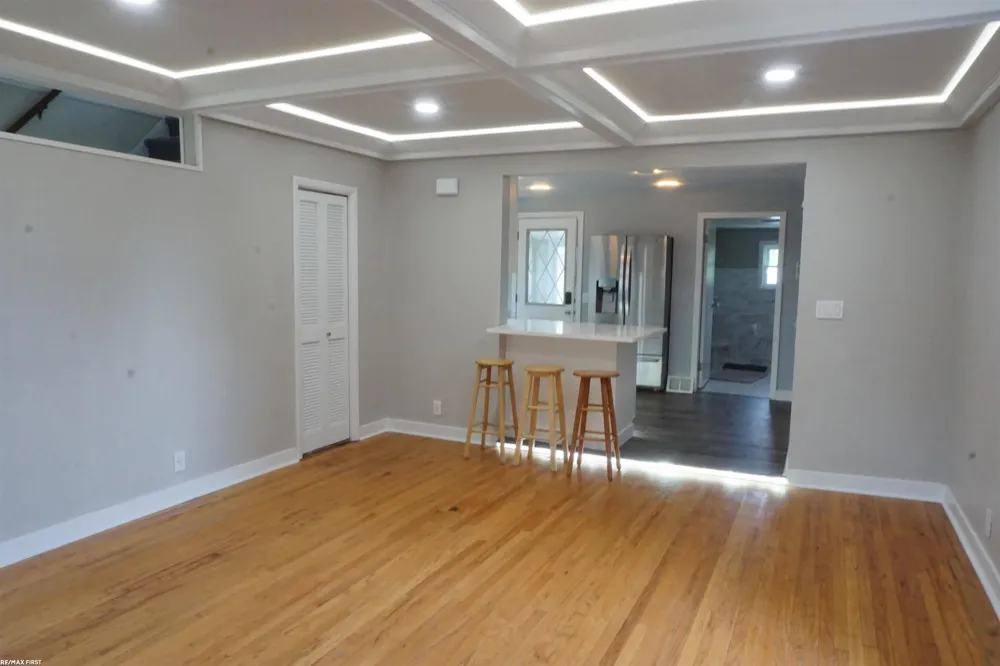 29455 S River Road Harrison Charter Township, MI 48045