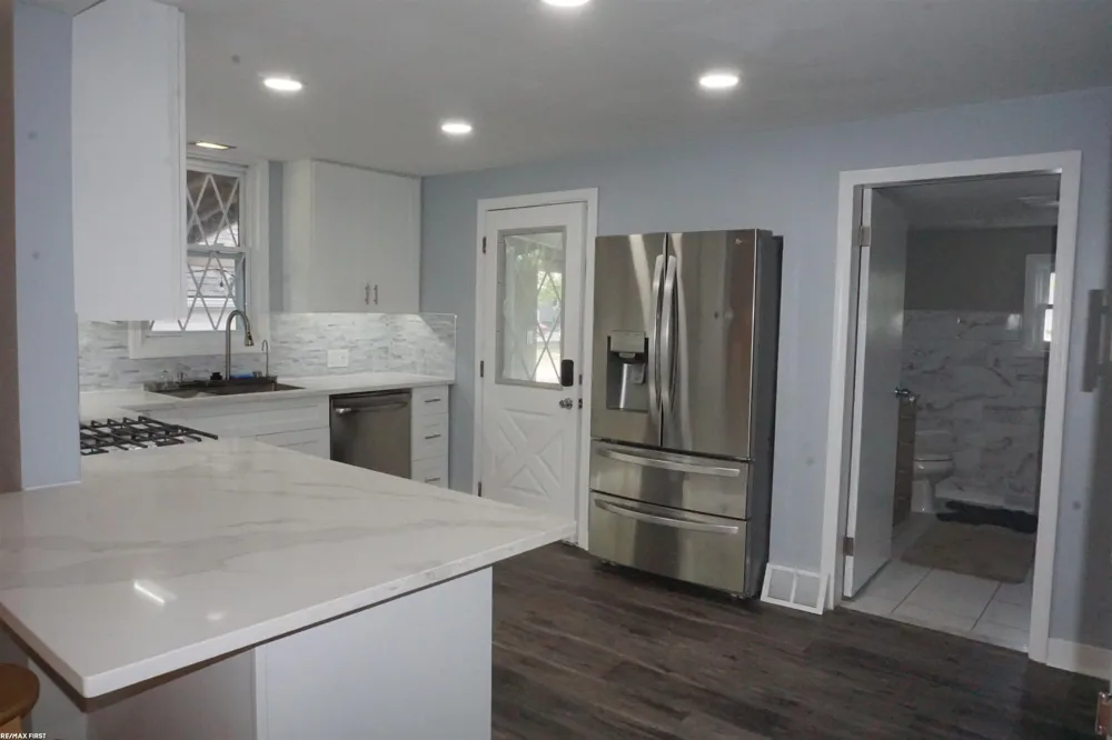 29455 S River Road Harrison Charter Township, MI 48045