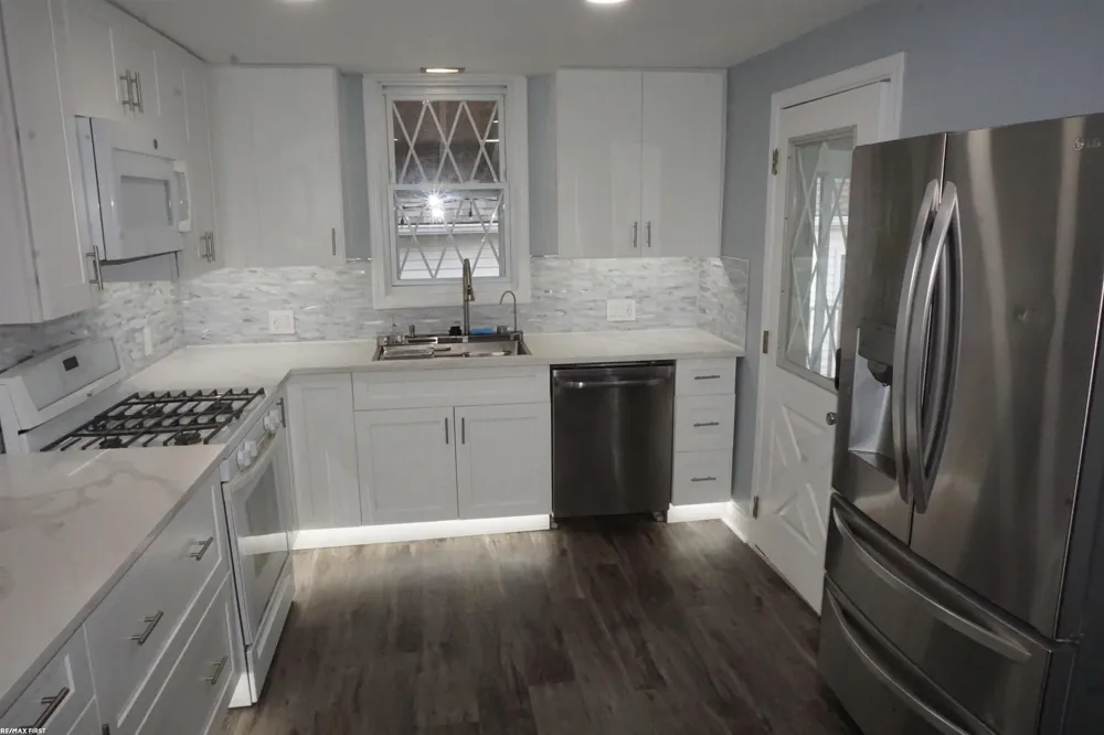 29455 S River Road Harrison Charter Township, MI 48045