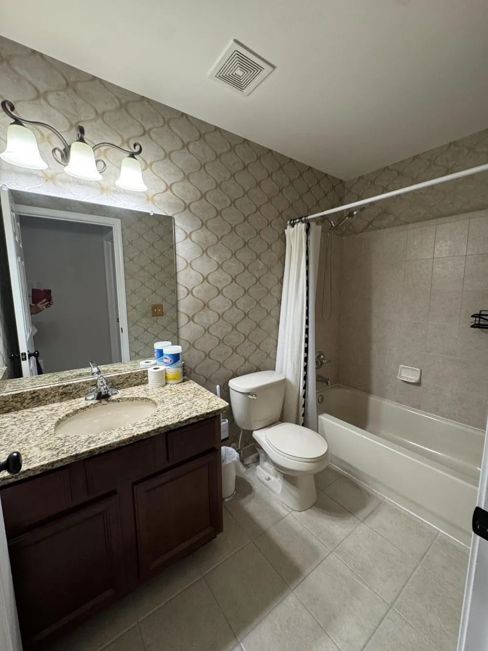 2260 Leighton Drive #68 Shelby Charter Township, MI 48317
