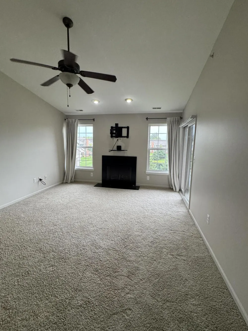 2260 Leighton Drive #68 Shelby Charter Township, MI 48317