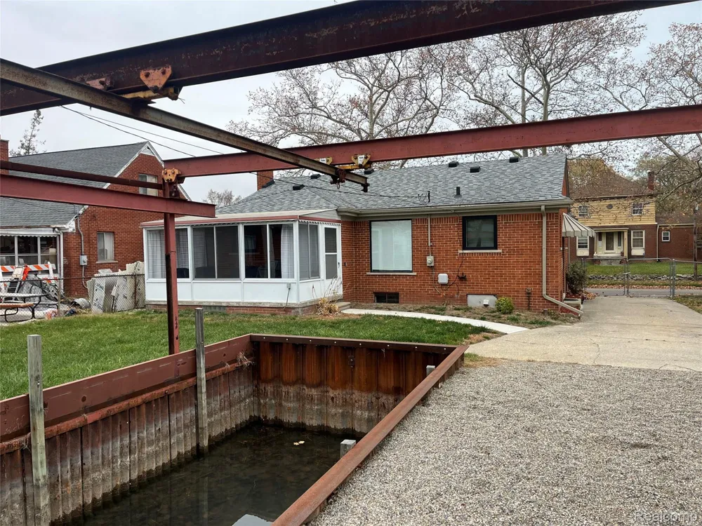 175 Ashland Street Detroit City, MI 48215