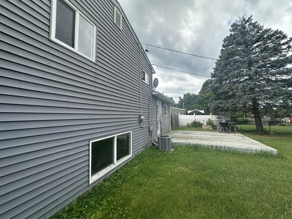 517 Clarion Street Vienna Charter Township, MI 48420