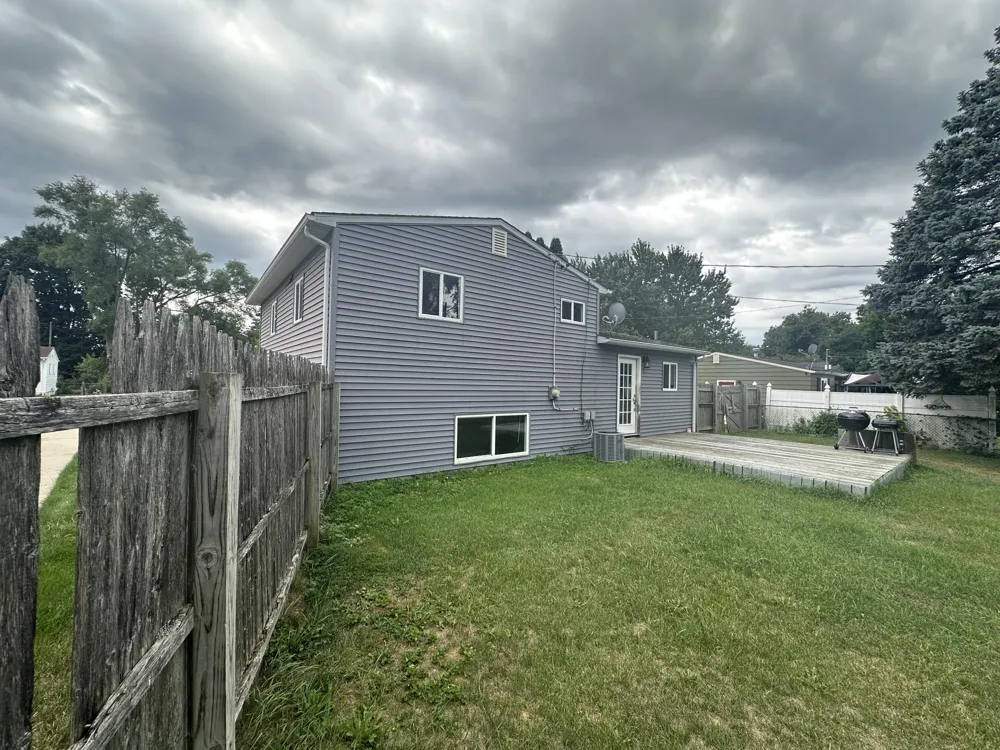 517 Clarion Street Vienna Charter Township, MI 48420