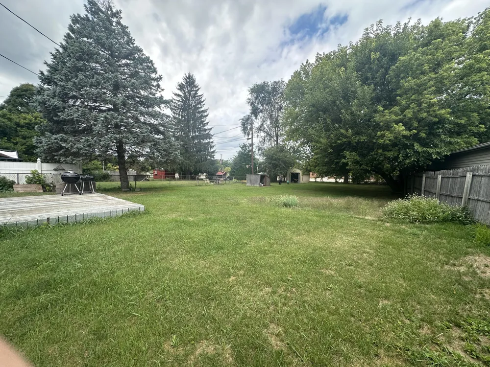 517 Clarion Street Vienna Charter Township, MI 48420