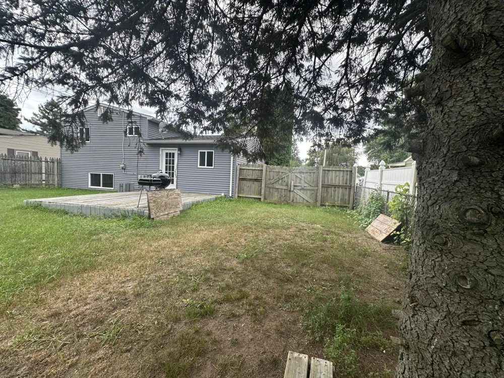 517 Clarion Street Vienna Charter Township, MI 48420