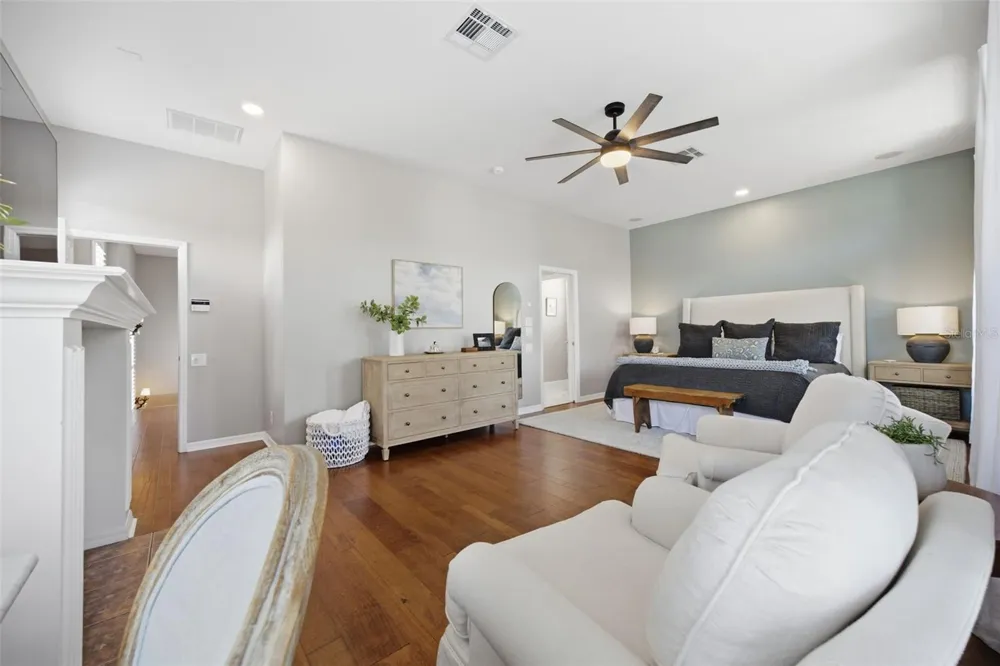 10438 GREEN LINKS DRIVE Tampa, FL 33626