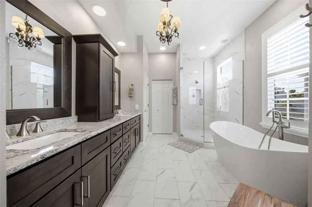 10438 GREEN LINKS DRIVE Tampa, FL 33626