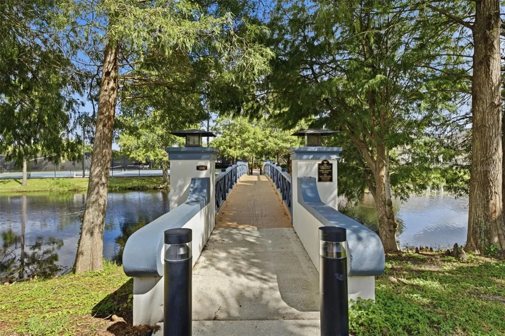10438 GREEN LINKS DRIVE Tampa, FL 33626