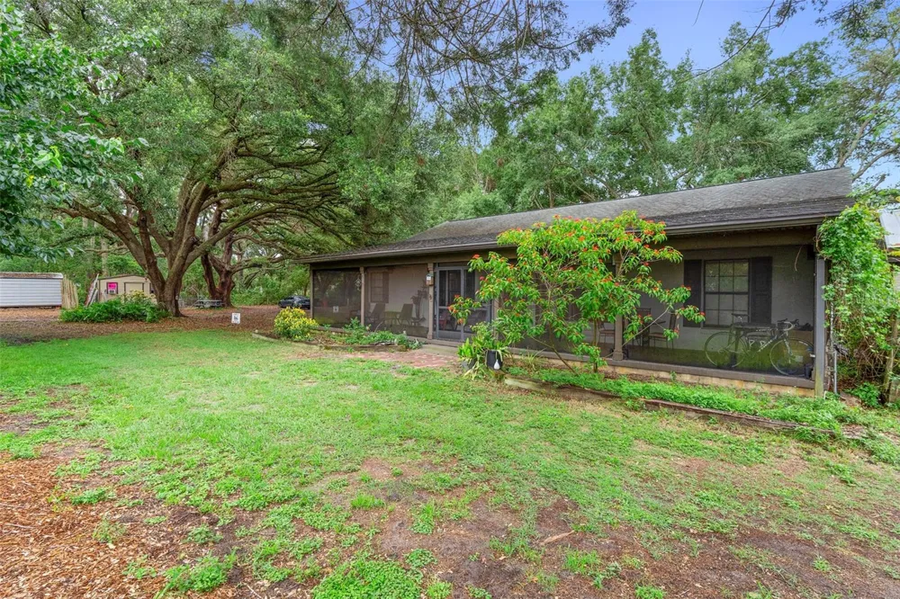 2016 LEWIS ROAD Leesburg, FL 34748