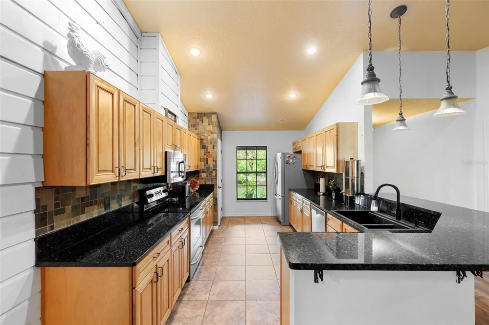 2016 LEWIS ROAD Leesburg, FL 34748