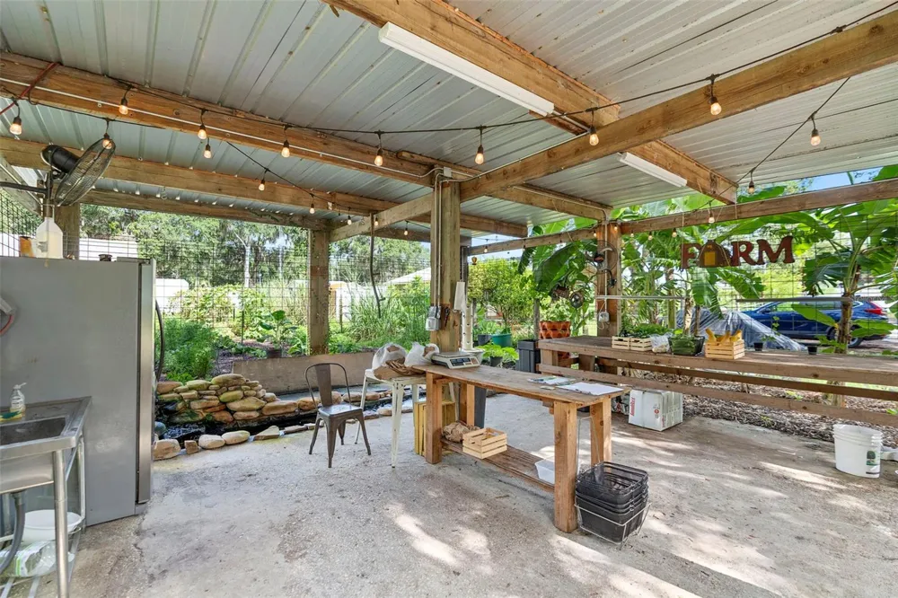 2016 LEWIS ROAD Leesburg, FL 34748