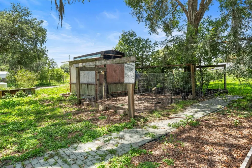 2016 LEWIS ROAD Leesburg, FL 34748
