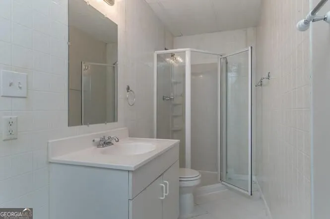 570 VILLAGE GREEN CT SW Lilburn, GA 30047