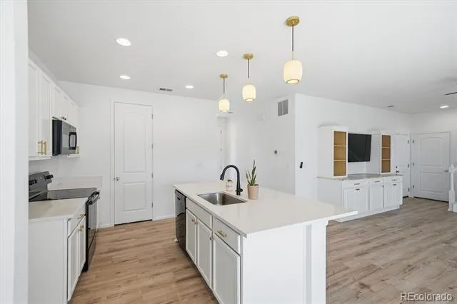 4504 Rapport Drive Castle Rock, CO 80104