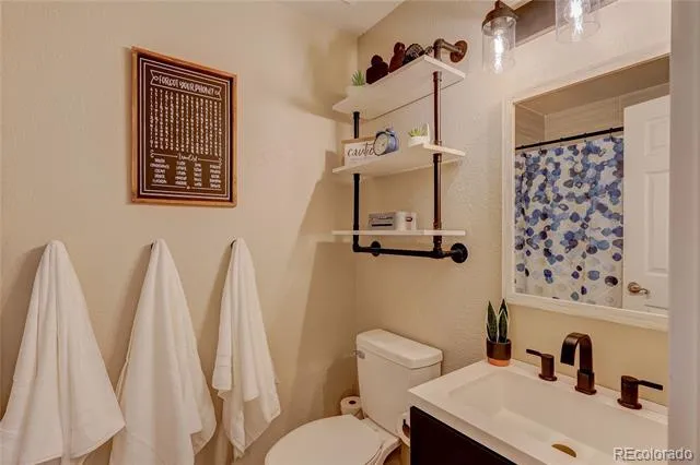 308 Medinah Ave Johnstown, CO 80534
