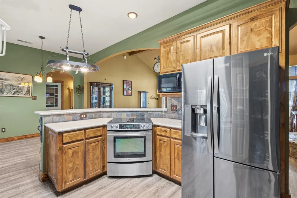 13733 County Road 109 Kaufman, TX 75142