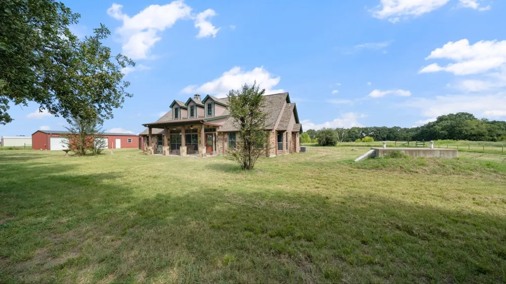 13733 County Road 109 Kaufman, TX 75142