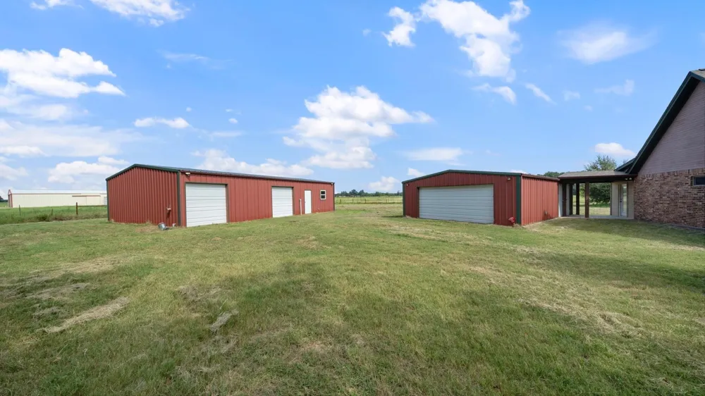 13733 County Road 109 Kaufman, TX 75142