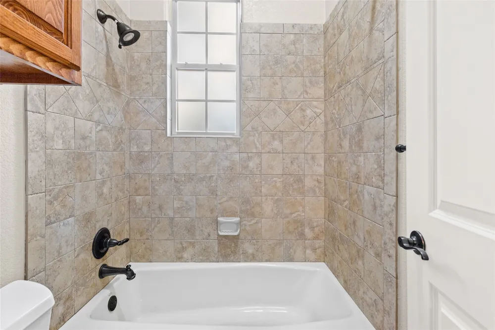 2007 Creekview Drive Commerce, TX 75428