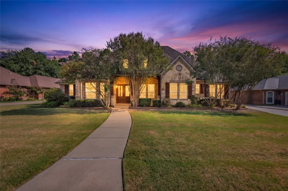 2007 Creekview Drive Commerce, TX 75428