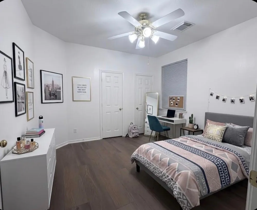 18 E Russet Grove Circle The Woodlands, TX 77384