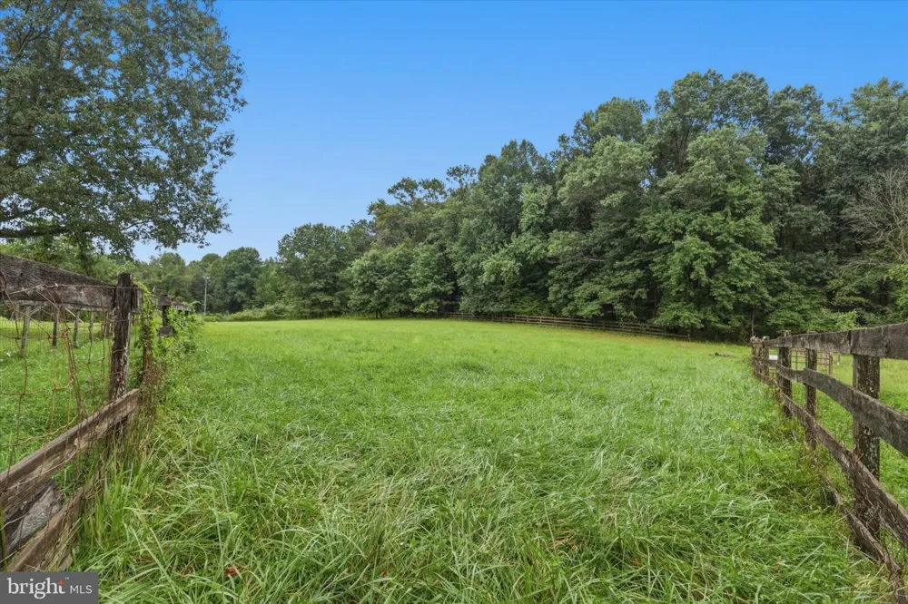 2545 MULLINIX MILL ROAD Mount Airy, MD 21771