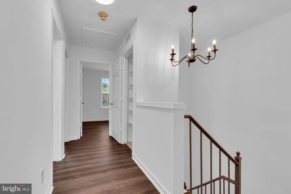 7809 REBEL WALK DRIVE Manassas, VA 20109