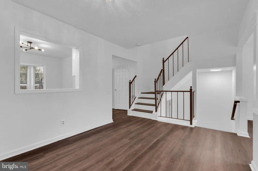 7809 REBEL WALK DRIVE Manassas, VA 20109