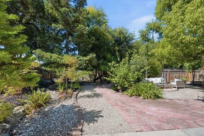 2766 Bristol Way Redwood City, CA 94061
