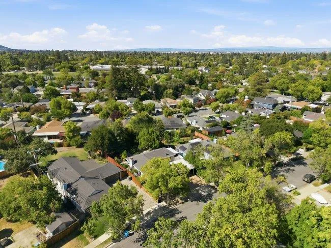 2766 Bristol Way Redwood City, CA 94061