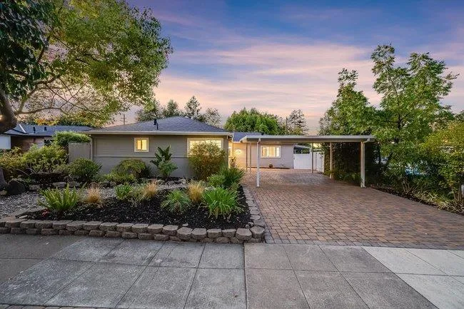2766 Bristol Way Redwood City, CA 94061