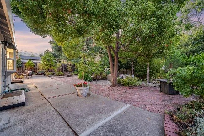 2766 Bristol Way Redwood City, CA 94061