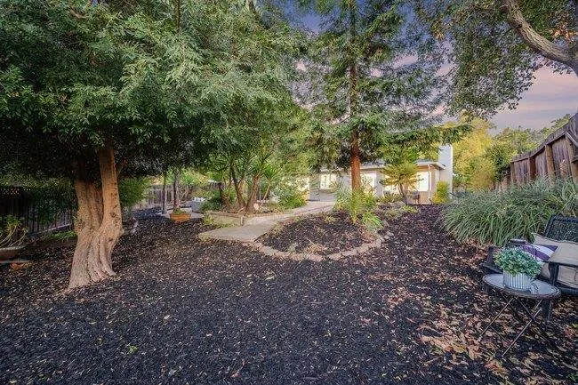 2766 Bristol Way Redwood City, CA 94061