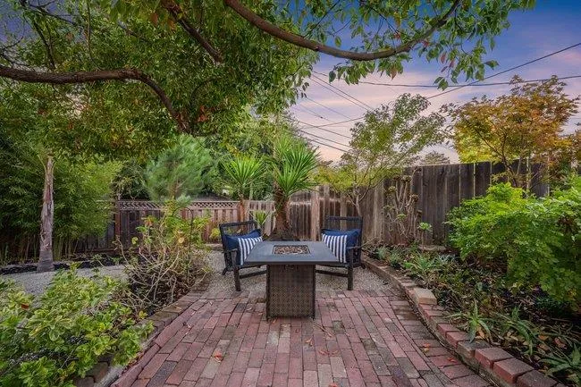 2766 Bristol Way Redwood City, CA 94061