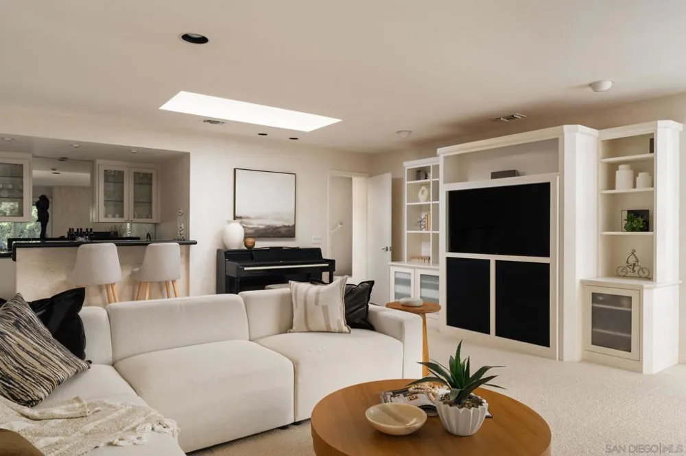 15943 Ranch Hollow Rd Poway, CA 92064